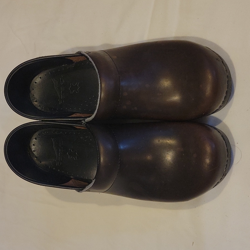 Dansko Clogs-Brown Size 40